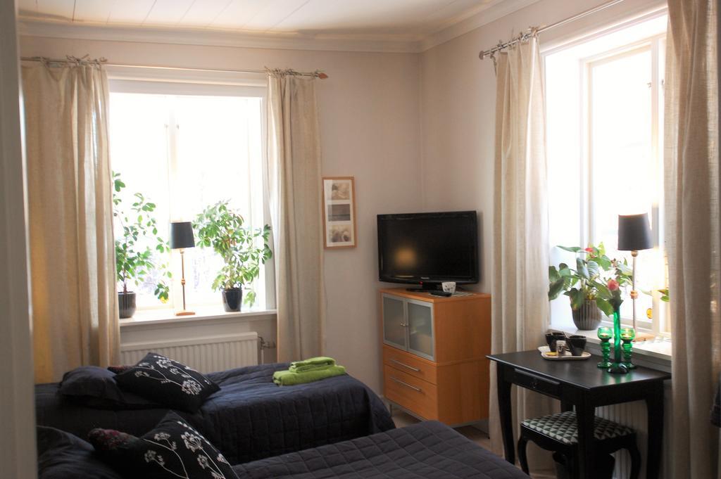 Brunnsgarden Bed & Breakfast Шеллефтео Номер фото